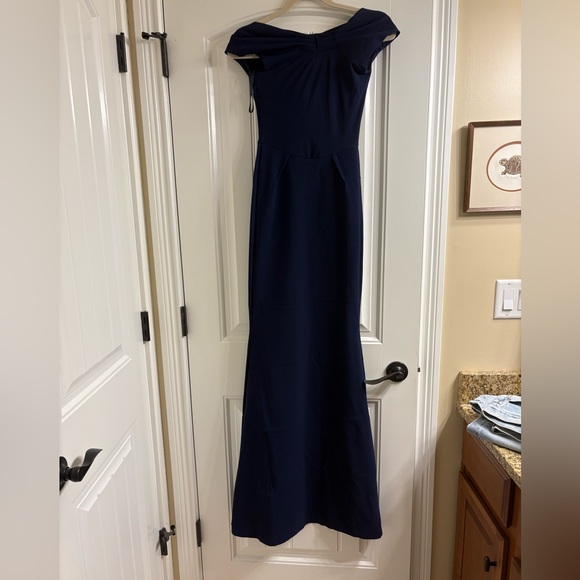NWT Chiara Boni Dagmara Cap Sleeve Sweetheart Neckline Long Dress Navy Size 2 - Picture 2 of 15